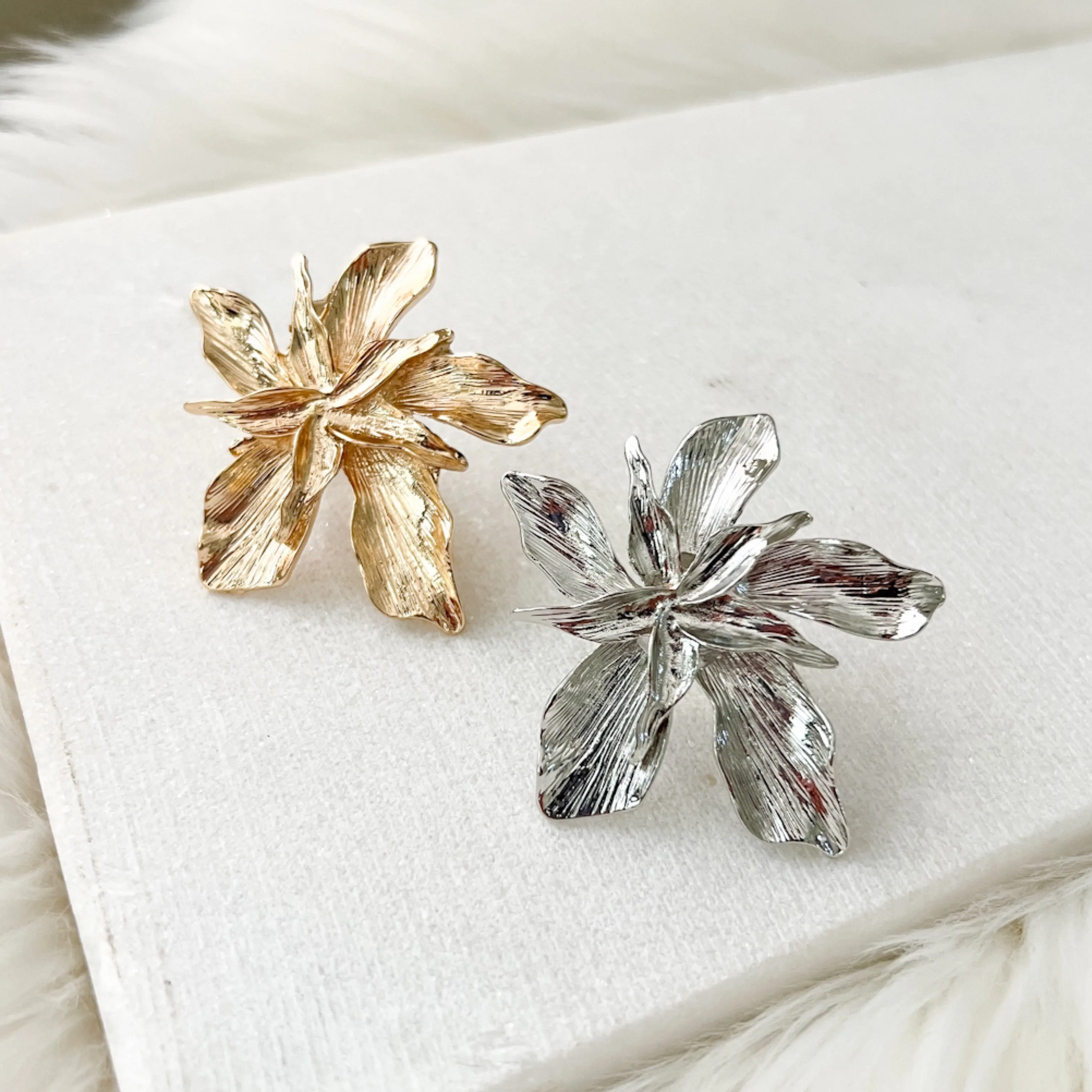 Calla Statement Ring